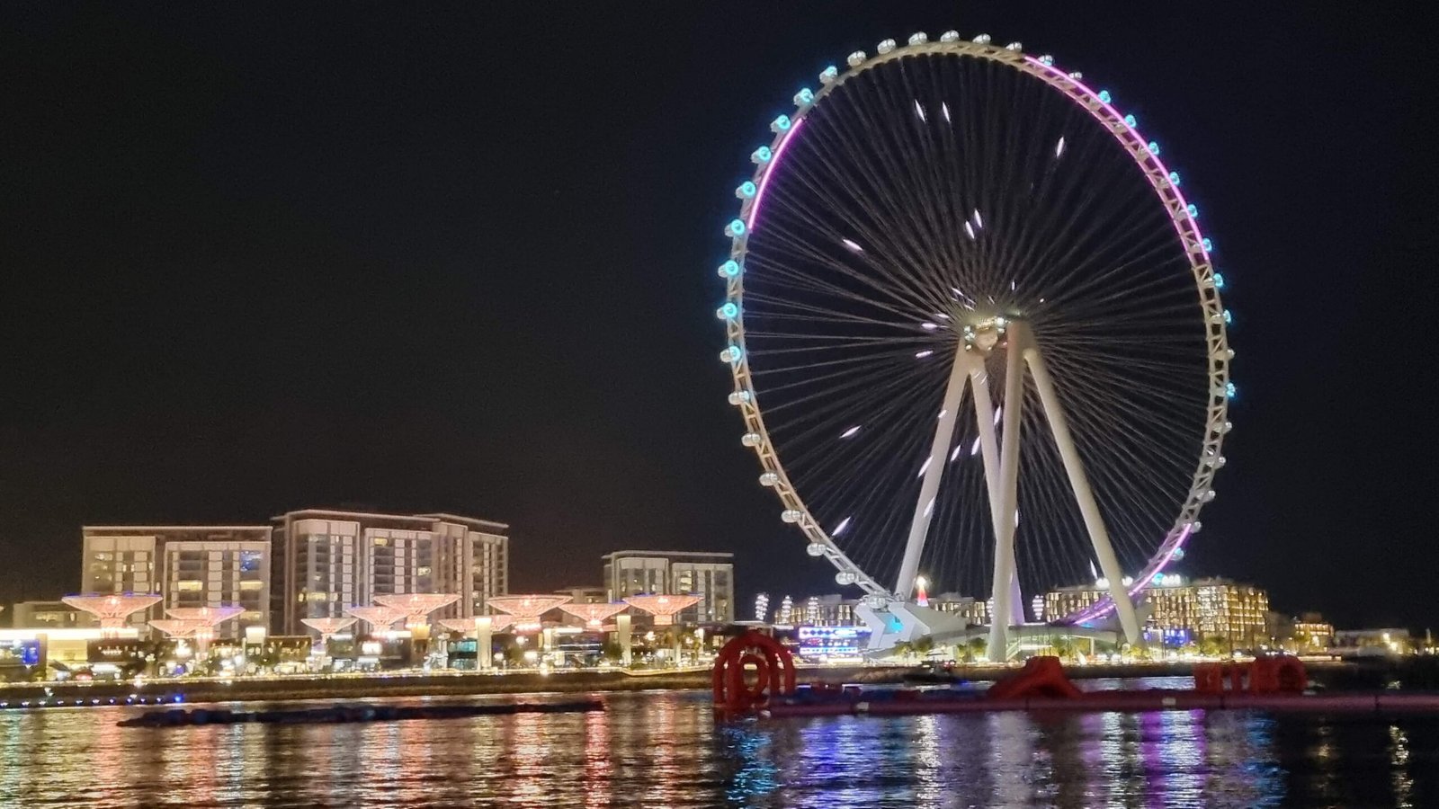 dubai-eye-night-life-highadventuretourism.com